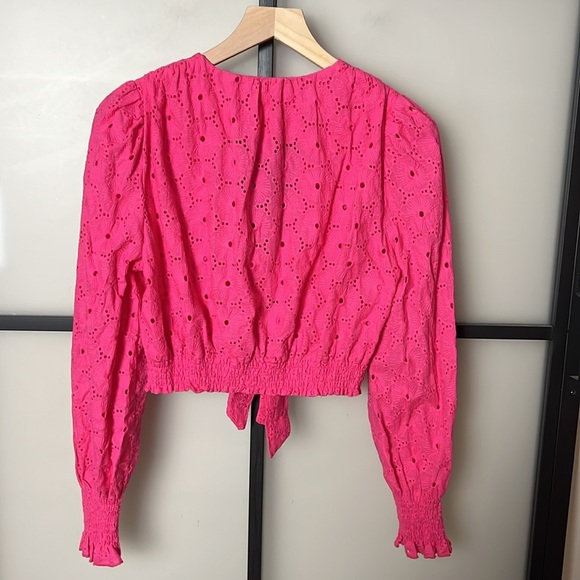 NWT Drôle de Copine Pink Eyelet Tie Front Blouse Size Small/Medium - Picture 2 of 6